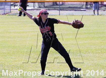 Thumbnail 3 in Ennis vs Lovejoy (UIL 4A Area Playoff) photogallery.