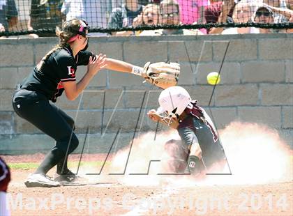 Thumbnail 3 in Ennis vs Lovejoy (UIL 4A Area Playoff) photogallery.