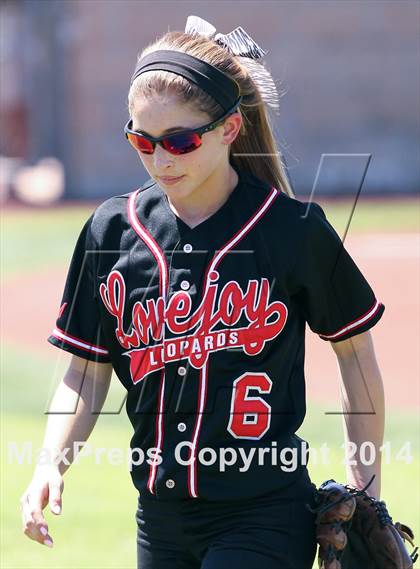 Thumbnail 1 in Ennis vs Lovejoy (UIL 4A Area Playoff) photogallery.