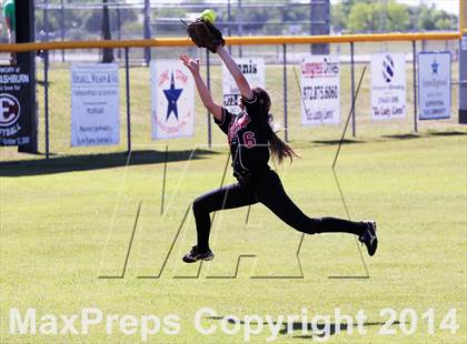 Thumbnail 3 in Ennis vs Lovejoy (UIL 4A Area Playoff) photogallery.