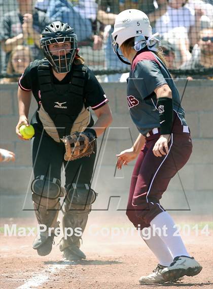 Thumbnail 2 in Ennis vs Lovejoy (UIL 4A Area Playoff) photogallery.