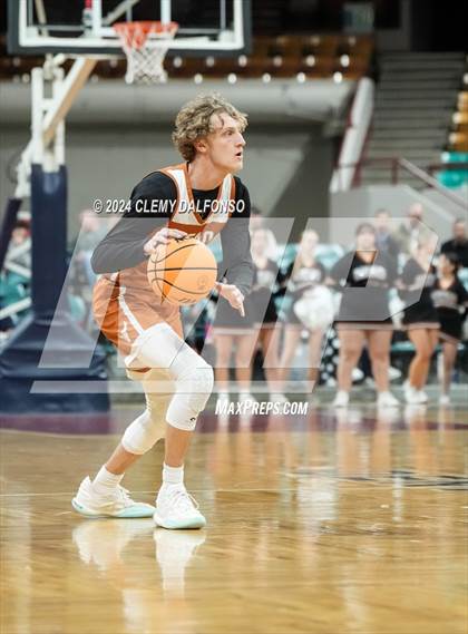Thumbnail 2 in Mead vs Northfield (CHSAA 5A Great 8) photogallery.