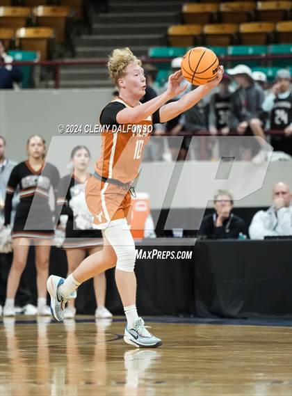 Thumbnail 3 in Mead vs Northfield (CHSAA 5A Great 8) photogallery.