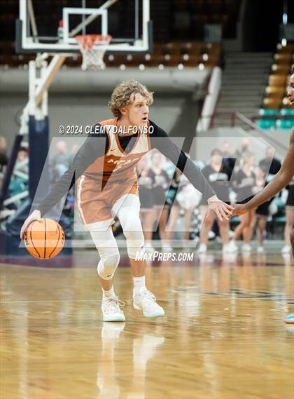 Thumbnail 3 in Mead vs Northfield (CHSAA 5A Great 8) photogallery.