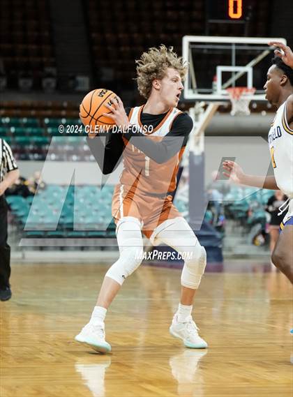 Thumbnail 3 in Mead vs Northfield (CHSAA 5A Great 8) photogallery.