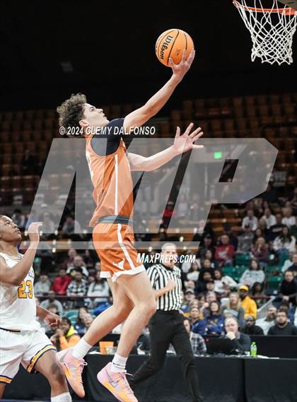 Thumbnail 3 in Mead vs Northfield (CHSAA 5A Great 8) photogallery.