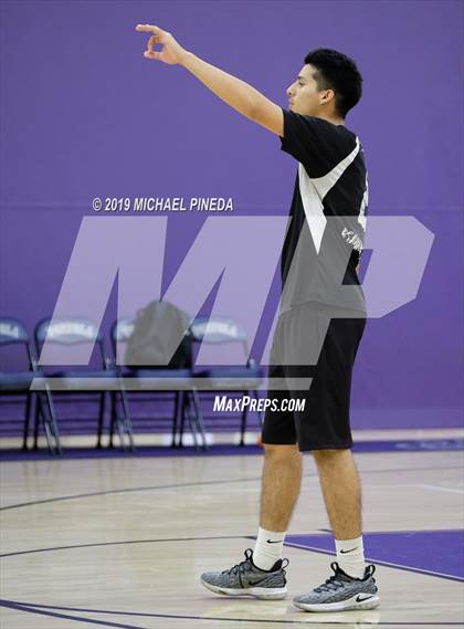 Thumbnail 3 in Cabrillo @ Portola photogallery.