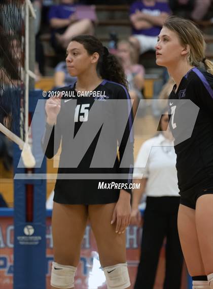 Thumbnail 3 in Northwest Christian vs Snowflake (AIA D3 Semifinal) photogallery.