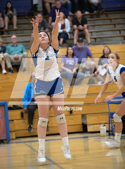 Thumbnail 2 in Northwest Christian vs Snowflake (AIA D3 Semifinal) photogallery.