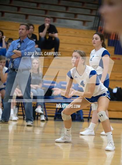 Thumbnail 2 in Northwest Christian vs Snowflake (AIA D3 Semifinal) photogallery.