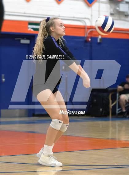 Thumbnail 3 in Northwest Christian vs Snowflake (AIA D3 Semifinal) photogallery.