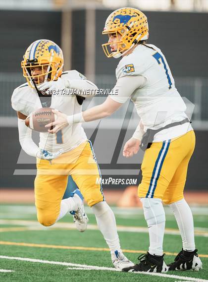 Thumbnail 3 in Grant @ Pacifica (CIF Division 2-AA State Final) photogallery.