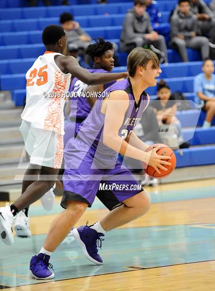 Thumbnail 1 in La Porte vs. Angleton (Texas McDonald's Invitatonal) photogallery.