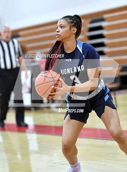 Thumbnail 1 in JV: Highland Regional @ Delsea photogallery.