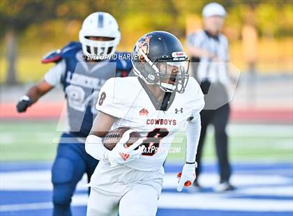 Thumbnail 3 in Denver West vs Lincoln photogallery.
