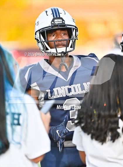 Thumbnail 3 in Denver West vs Lincoln photogallery.