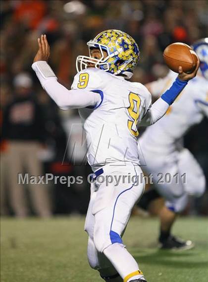 Thumbnail 2 in Corsicana vs. Aledo (4A Division ll Semifinal) photogallery.