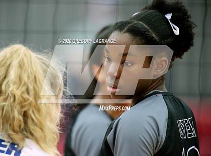 Thumbnail 3 in Plano West vs Guyer (UIL 6A Quarterfinal Playoff) photogallery.