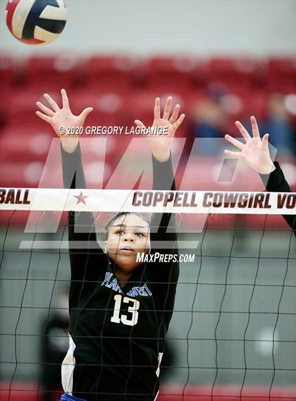 Thumbnail 2 in Plano West vs Guyer (UIL 6A Quarterfinal Playoff) photogallery.