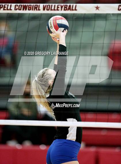 Thumbnail 1 in Plano West vs Guyer (UIL 6A Quarterfinal Playoff) photogallery.