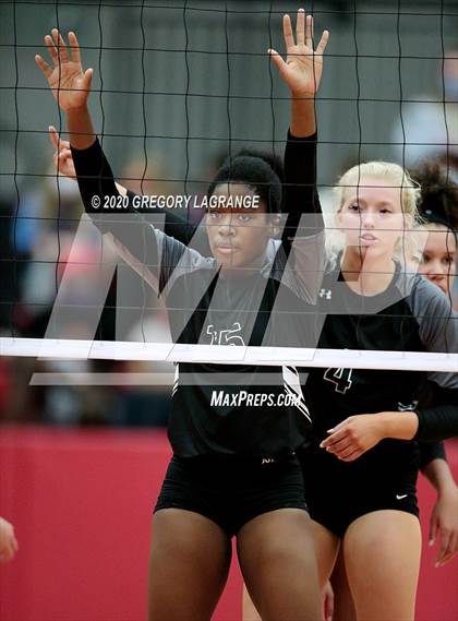 Thumbnail 1 in Plano West vs Guyer (UIL 6A Quarterfinal Playoff) photogallery.