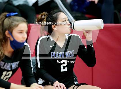 Thumbnail 1 in Plano West vs Guyer (UIL 6A Quarterfinal Playoff) photogallery.