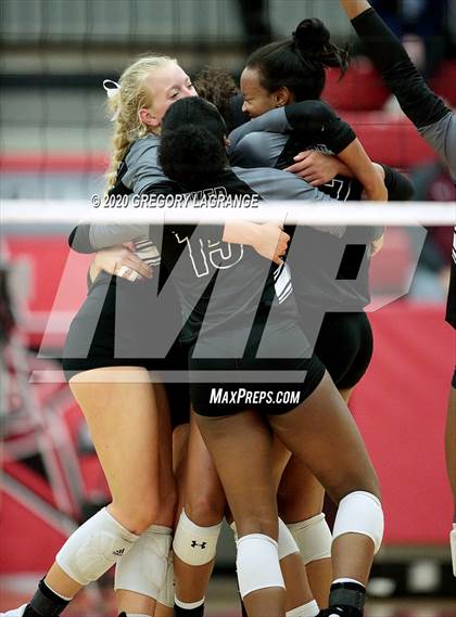 Thumbnail 1 in Plano West vs Guyer (UIL 6A Quarterfinal Playoff) photogallery.