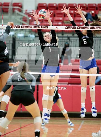 Thumbnail 1 in Plano West vs Guyer (UIL 6A Quarterfinal Playoff) photogallery.