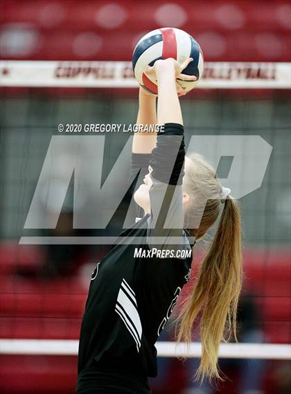 Thumbnail 2 in Plano West vs Guyer (UIL 6A Quarterfinal Playoff) photogallery.