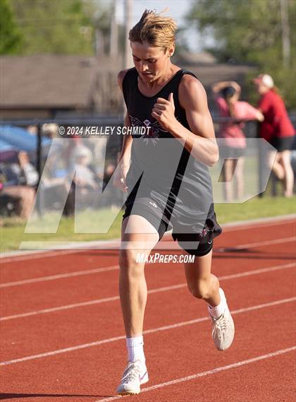 Thumbnail 2 in Weatherford Eagle Invitational (Track Events) photogallery.