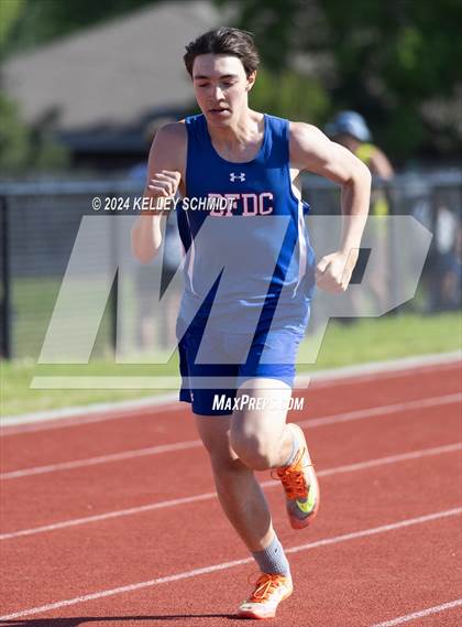 Thumbnail 2 in Weatherford Eagle Invitational (Track Events) photogallery.