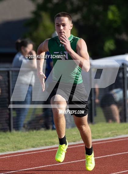 Thumbnail 3 in Weatherford Eagle Invitational (Track Events) photogallery.