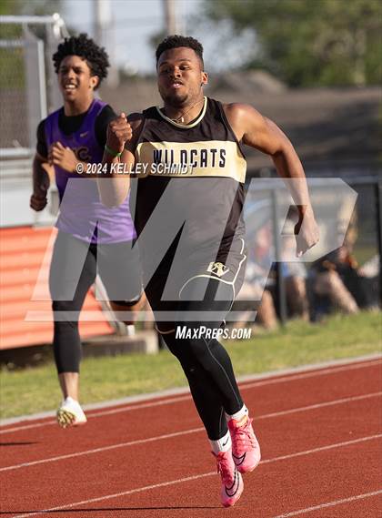 Thumbnail 2 in Weatherford Eagle Invitational (Track Events) photogallery.