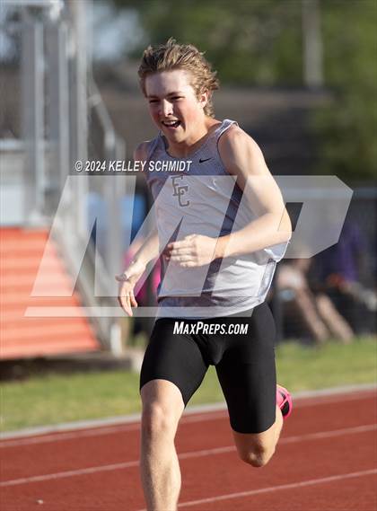 Thumbnail 2 in Weatherford Eagle Invitational (Track Events) photogallery.