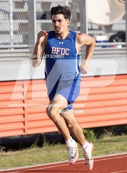 Thumbnail 2 in Weatherford Eagle Invitational (Track Events) photogallery.