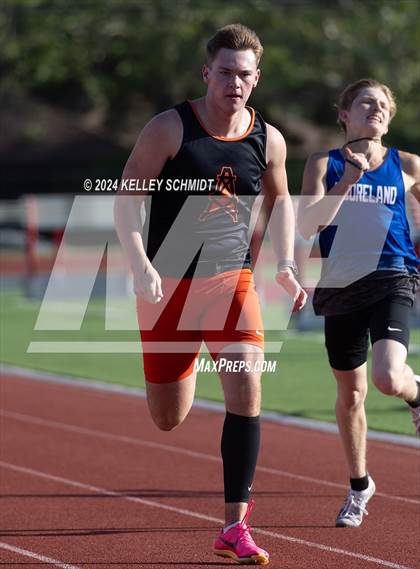 Thumbnail 2 in Weatherford Eagle Invitational (Track Events) photogallery.
