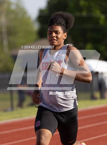 Thumbnail 1 in Weatherford Eagle Invitational (Track Events) photogallery.