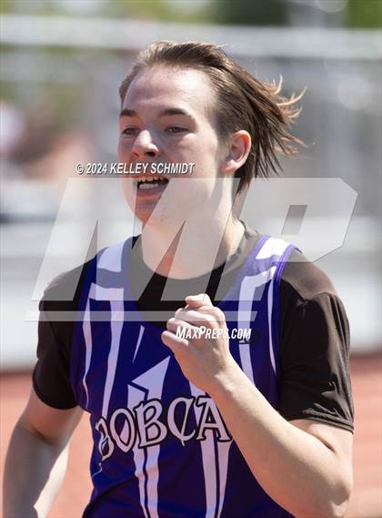 Thumbnail 1 in Weatherford Eagle Invitational (Track Events) photogallery.