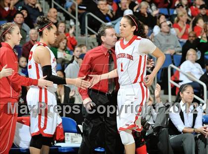 Thumbnail 2 in Mater Dei vs. Long Beach Poly (CIF D1 SoCal Regional Final) photogallery.