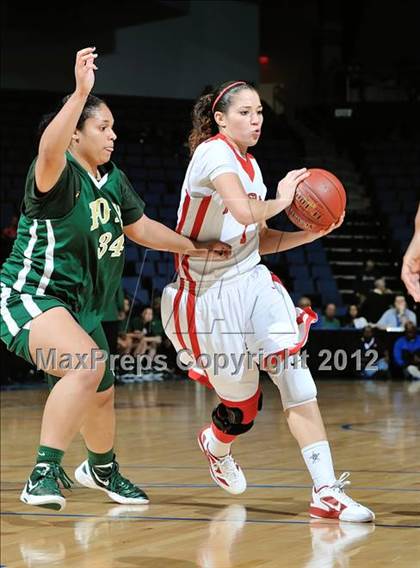 Thumbnail 3 in Mater Dei vs. Long Beach Poly (CIF D1 SoCal Regional Final) photogallery.