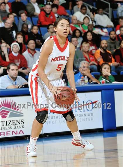 Thumbnail 2 in Mater Dei vs. Long Beach Poly (CIF D1 SoCal Regional Final) photogallery.