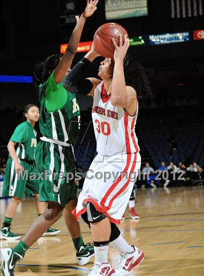 Thumbnail 1 in Mater Dei vs. Long Beach Poly (CIF D1 SoCal Regional Final) photogallery.