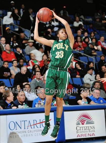 Thumbnail 2 in Mater Dei vs. Long Beach Poly (CIF D1 SoCal Regional Final) photogallery.