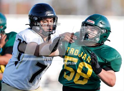 Thumbnail 1 in FR: Hayward @ Castro Valley photogallery.