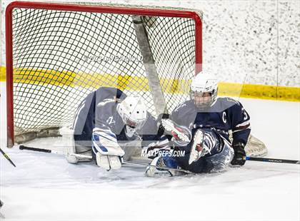 Thumbnail 3 in Yarmouth/Freeport vs. Cheverus/Kennebunk/OldOrchard/Windham (MPA State Final) photogallery.