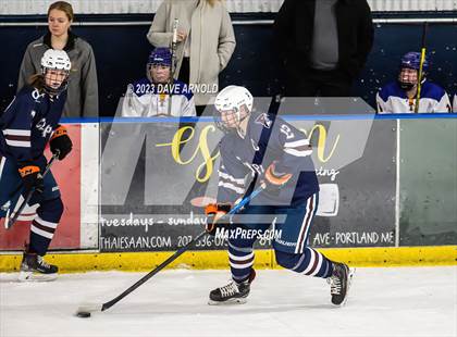 Thumbnail 3 in Yarmouth/Freeport vs. Cheverus/Kennebunk/OldOrchard/Windham (MPA State Final) photogallery.