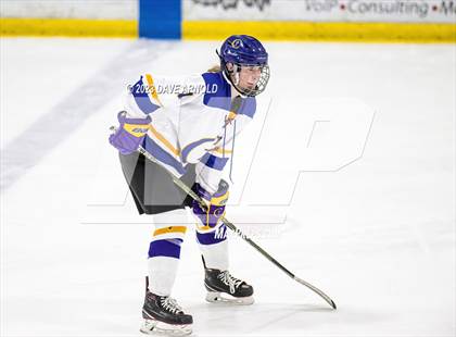 Thumbnail 1 in Yarmouth/Freeport vs. Cheverus/Kennebunk/OldOrchard/Windham (MPA State Final) photogallery.
