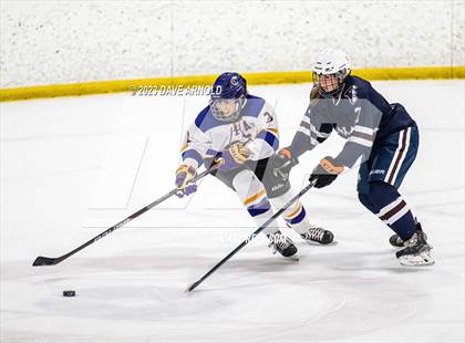 Thumbnail 1 in Yarmouth/Freeport vs. Cheverus/Kennebunk/OldOrchard/Windham (MPA State Final) photogallery.