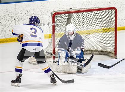 Thumbnail 2 in Yarmouth/Freeport vs. Cheverus/Kennebunk/OldOrchard/Windham (MPA State Final) photogallery.