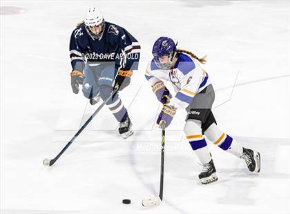 Thumbnail 2 in Yarmouth/Freeport vs. Cheverus/Kennebunk/OldOrchard/Windham (MPA State Final) photogallery.